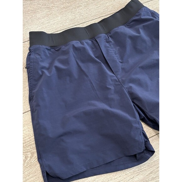 Fabletics Shorts Mens 2XL XXL Blue Black The Franchise Activewear Lined Gym - Picture 2 of 8